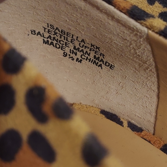 Kelly & Katie Isabella Cheetah Print Round Toe Heels in Size 9.5 M - Picture 11 of 11